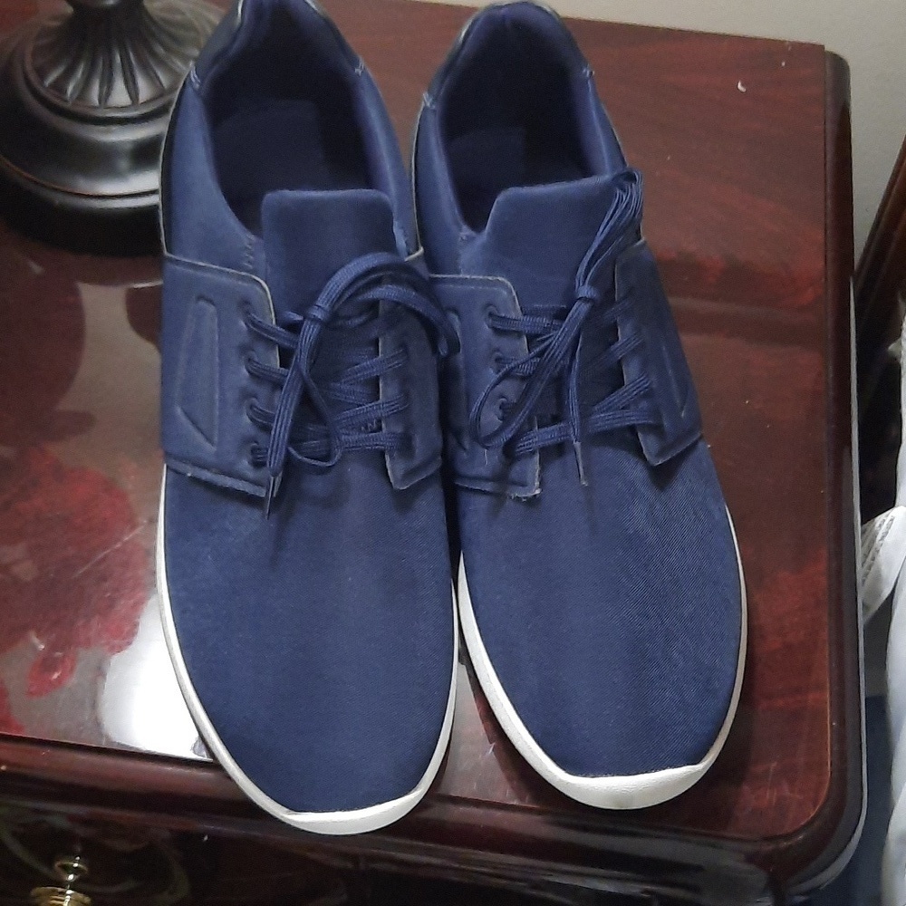 Aldo's Men's Navy Sneakers